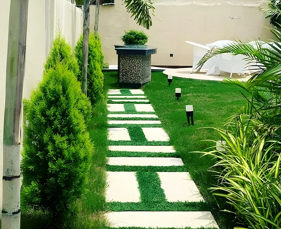 Pathways & Hardscape